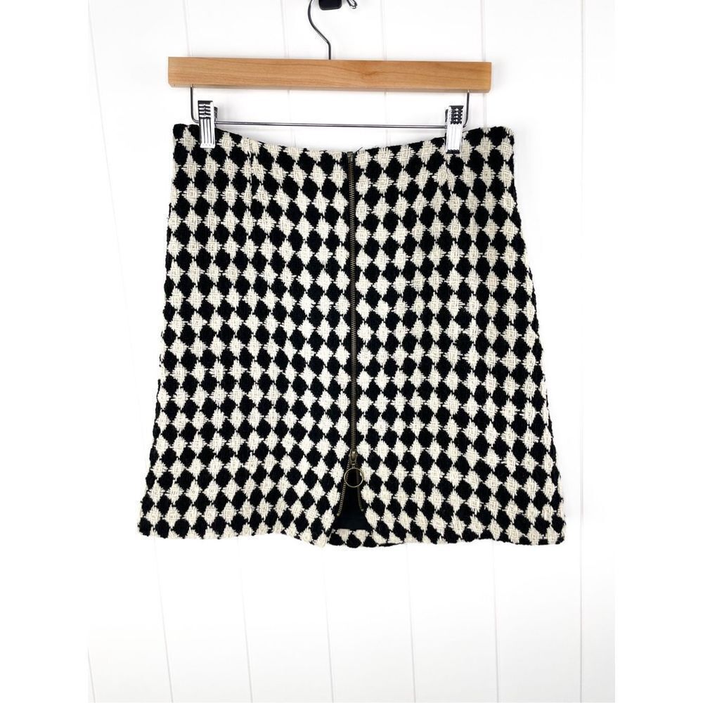 Trina Turk Black and White Zipper Houndstooth Mini Skirt Size 10